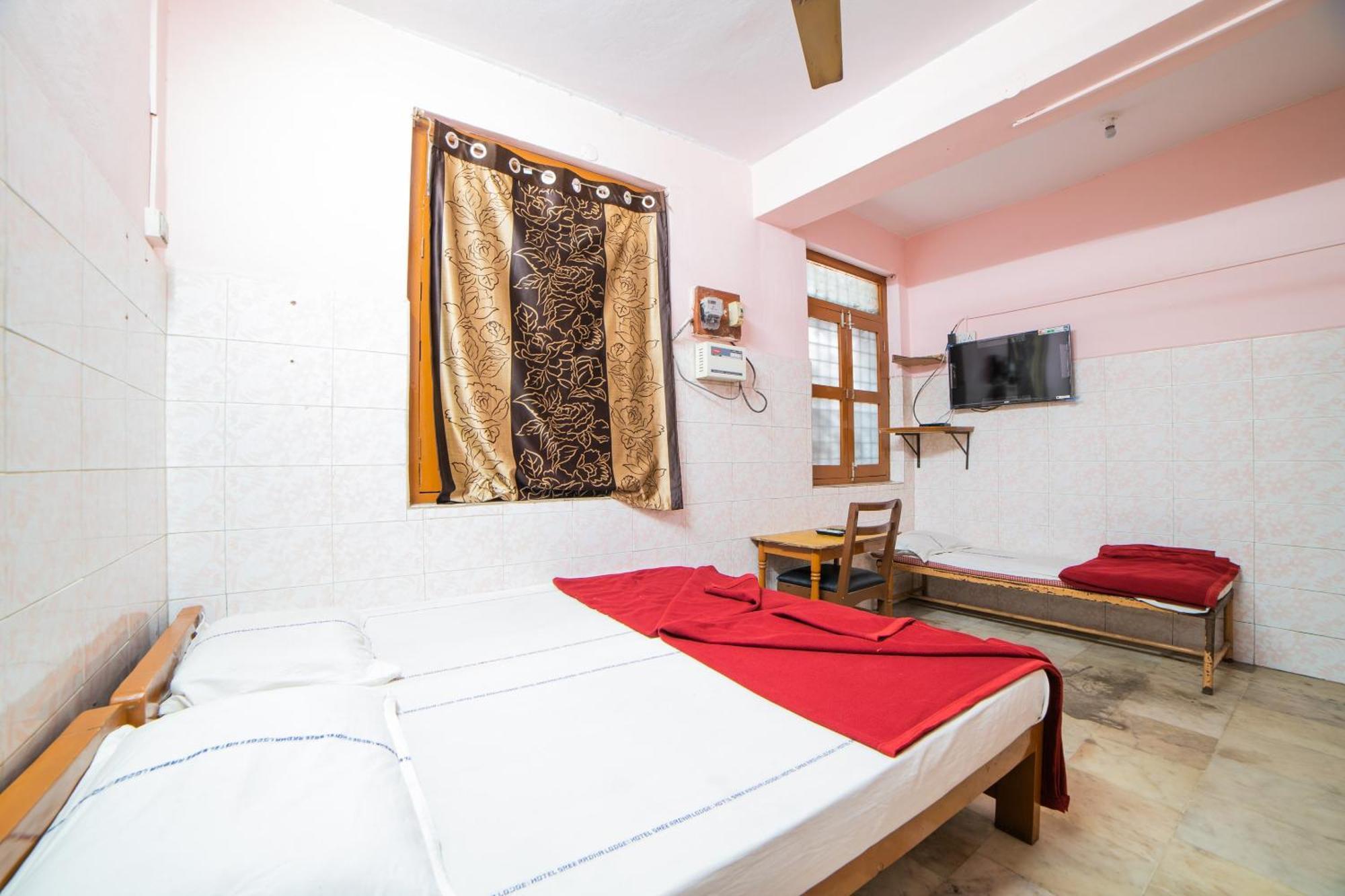 Hotel O Sree Radha Lodge Near Snow World Secundurabad Exteriér fotografie